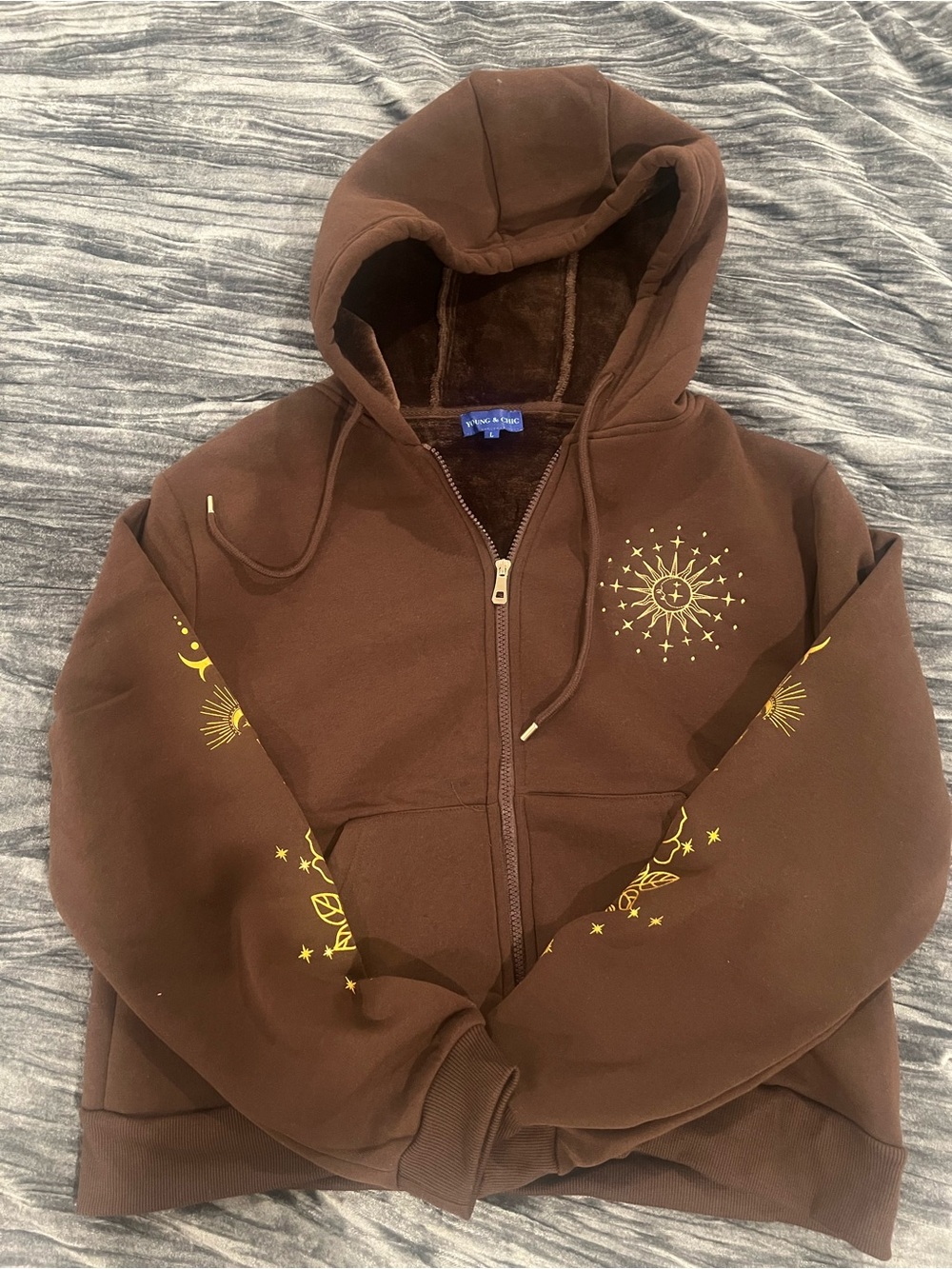 Brown Zip-Up Hoodie Jacket with Gold Sun Graphic size L